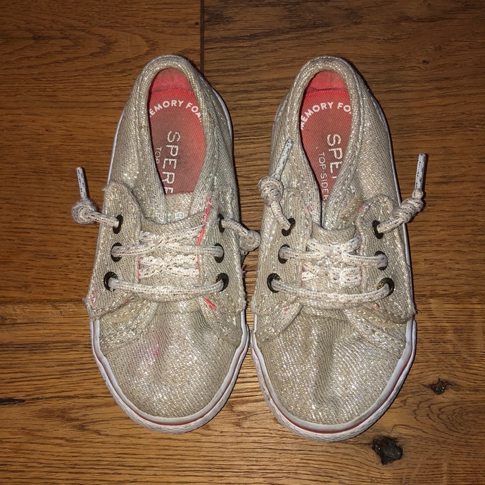 Girls gold sperry’s